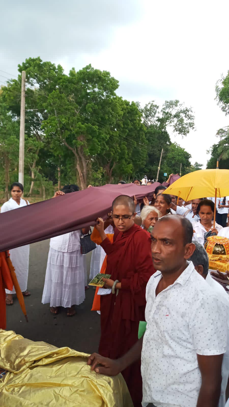 Maha Kanchuka Pooja at Ruwanweli Seya